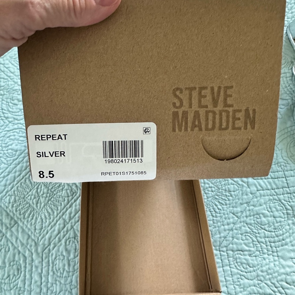 Steve Madden Silver Heels with Square-Toe Design - Picture 3 of 8